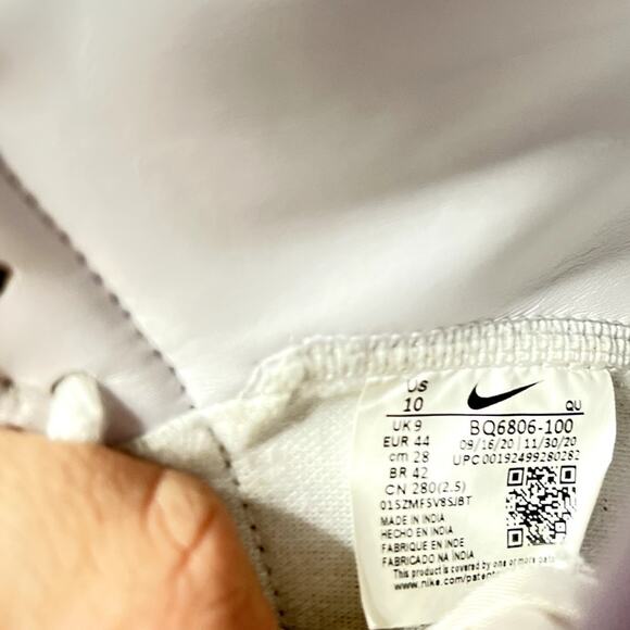 Nike Blazer Mid '77 Vintage Sneakers – Men's Size 10 – White/Black – Pre-Owned - Picture 11 of 12